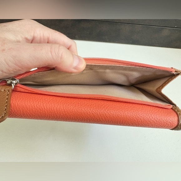 NWOT Nine West Wallet - Picture 5 of 7